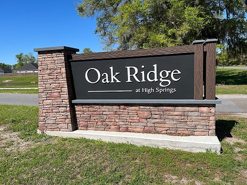 Oak Ridge Exterior