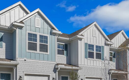 Longbay Townhomes Community by Lennar