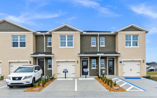 Horse Creek at Crosswinds Townhomes Exterior