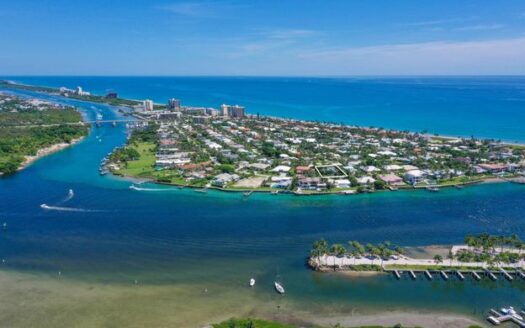 Jupiter Inlet Colony in Palm Beach County