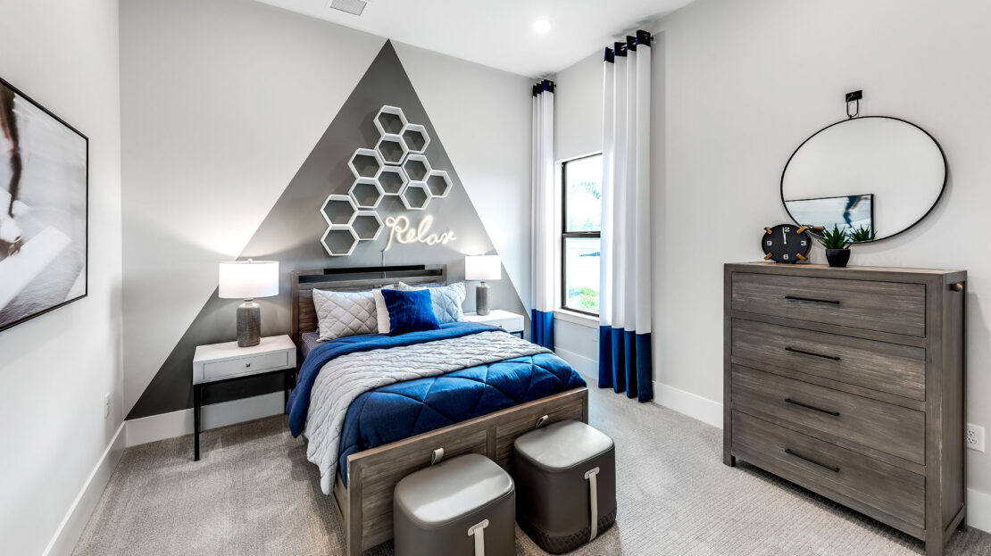 Layton Model at Terreno