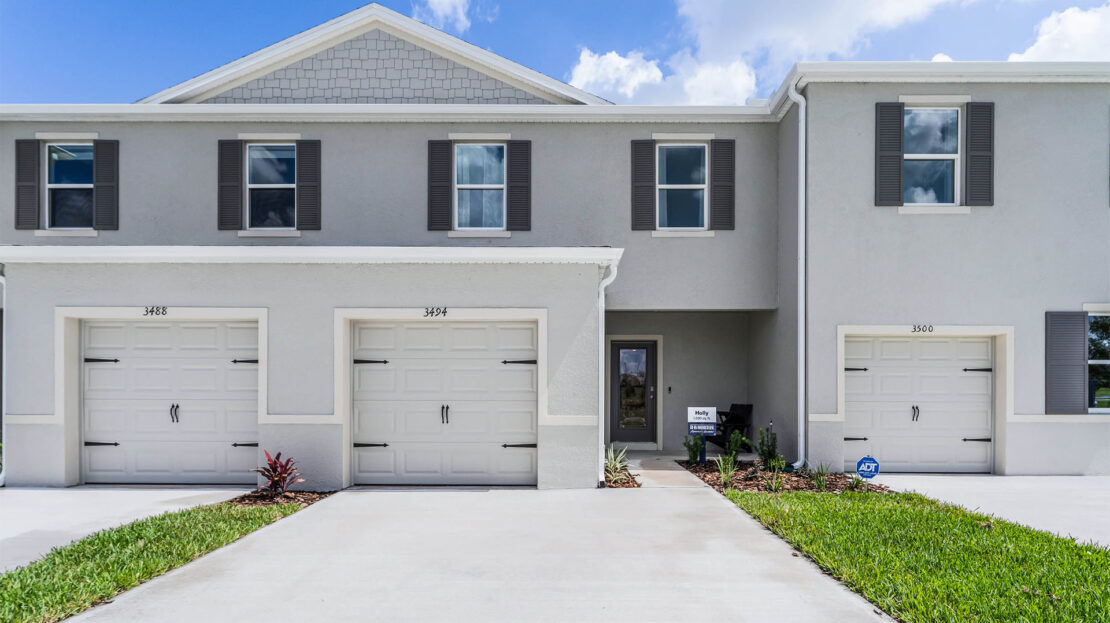 Oak Pointe Exterior