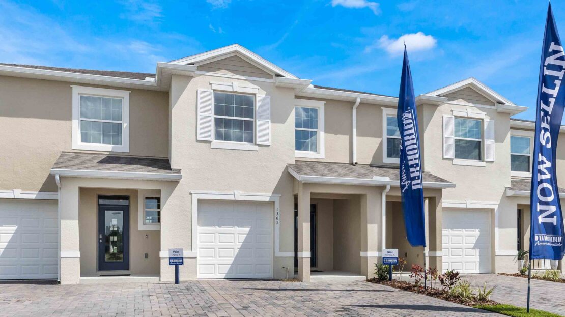 Osceola Village Townhomes Exterior