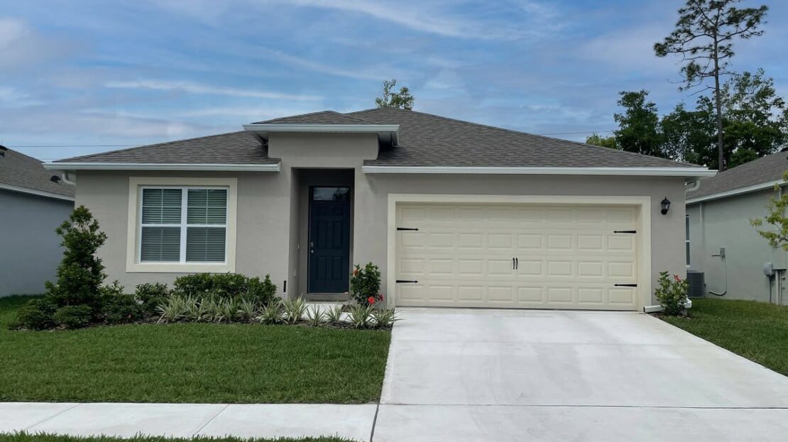 Cali model in Clermont