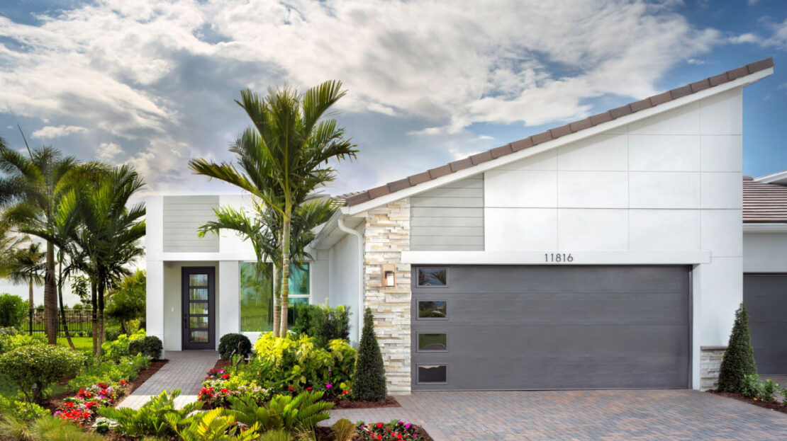 Felicity Grand model in Port St Lucie