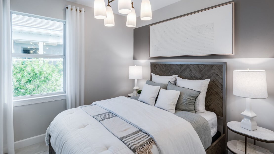 Contour Model at Costa Pointe