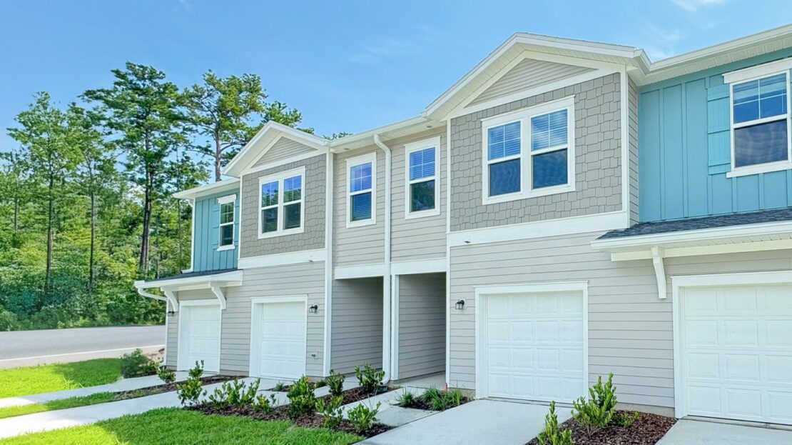 Longbay Townhomes Community by Lennar