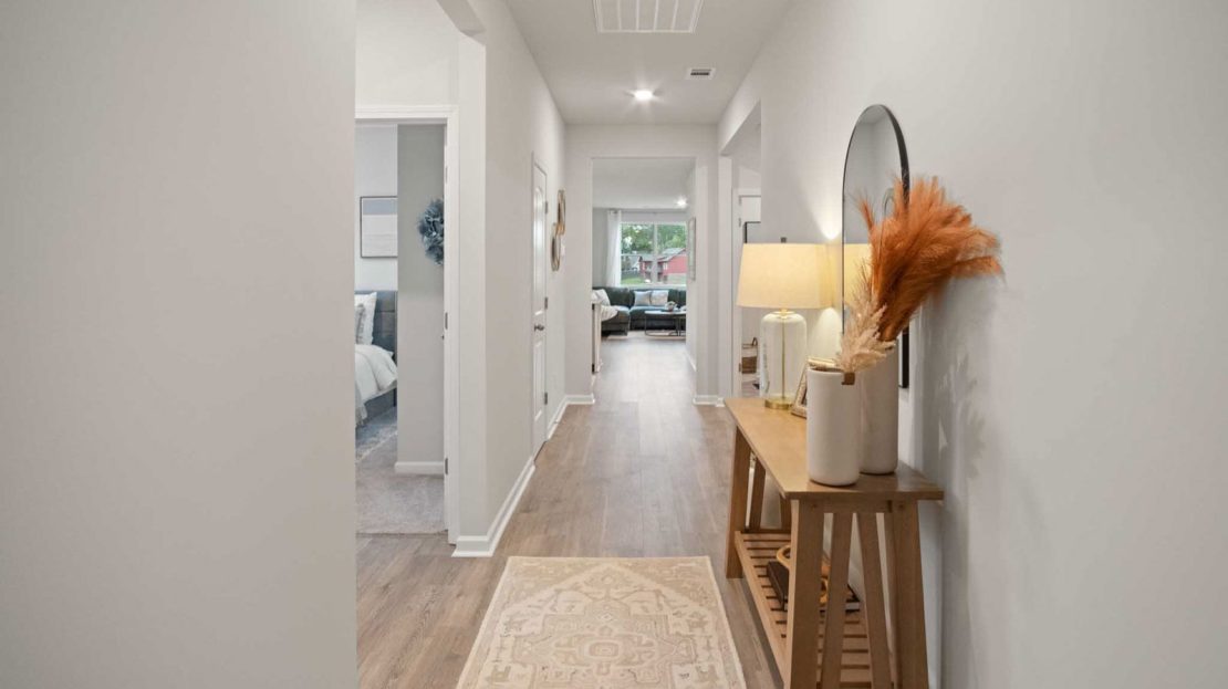 Cali model in BOWLING GREEN