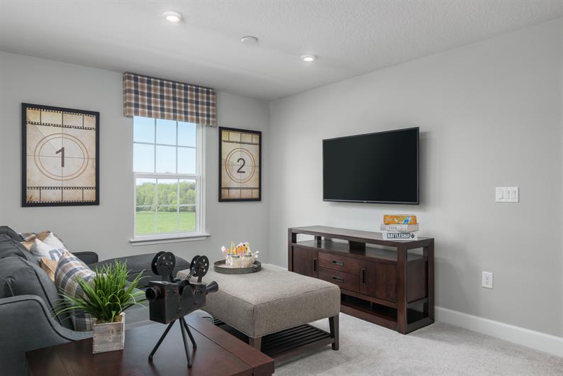 Hutchinson Model at Lake Mattie Preserve Single-Family