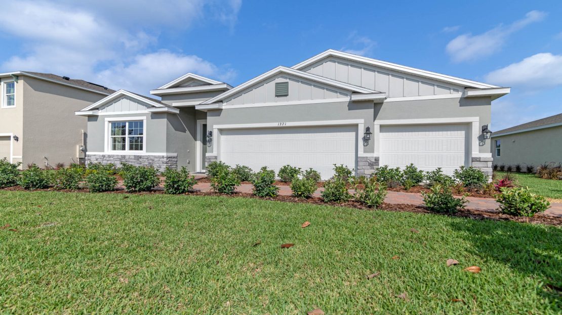 Destin model in Ormond Beach