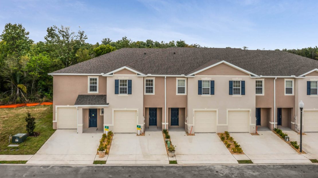 Atria at Ridgewood Lakes Exterior