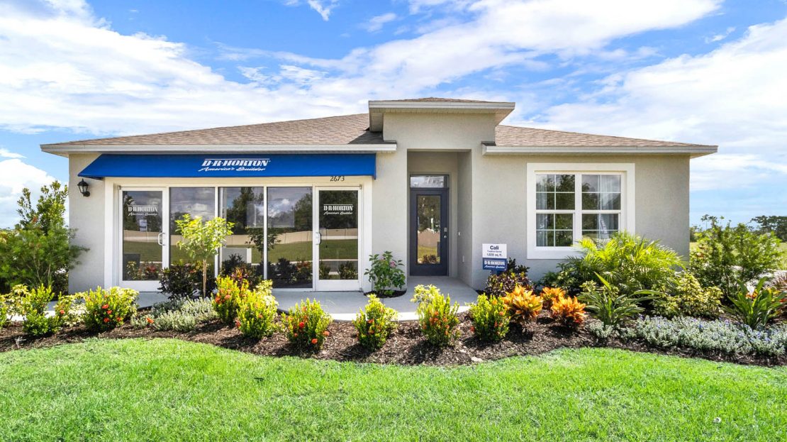 Tradewinds at Hammock Reserve by DR Horton