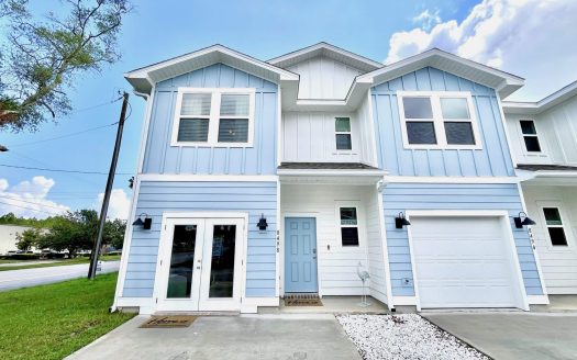 Midtown Oaks Exterior