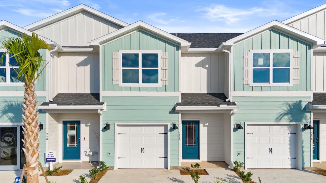 Colonial East Townhomes Townhome