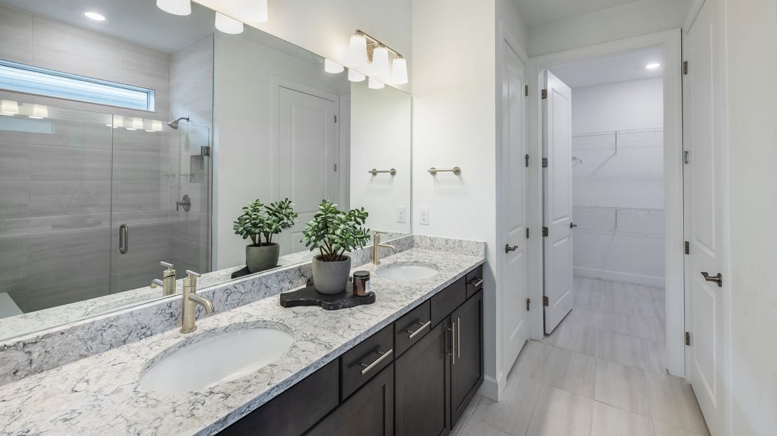 Contour Model at Harbor Isle New Construction