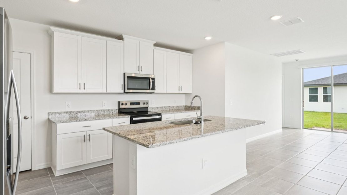 Yellowstone model in Lake Hamilton