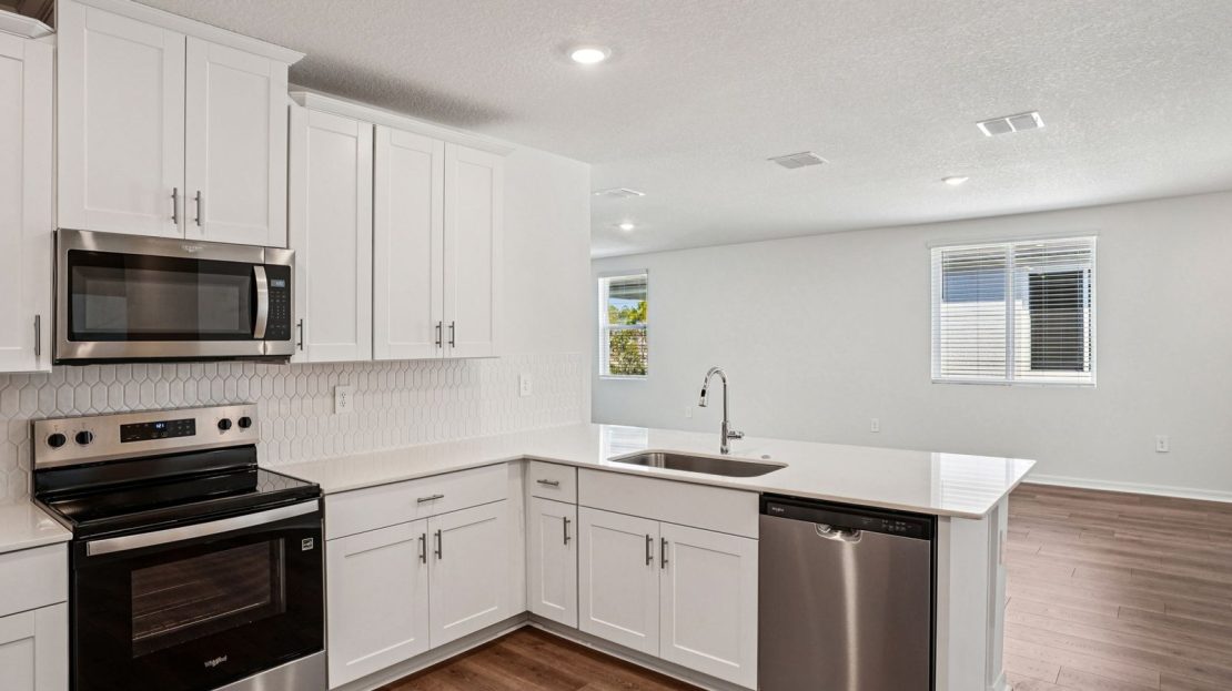 Sawyer model in Ormond Beach