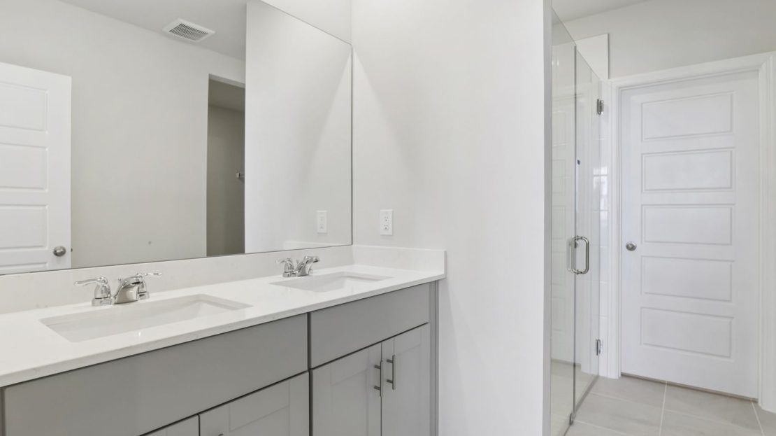 Crescent Lakes - Premier Series-Robin Model