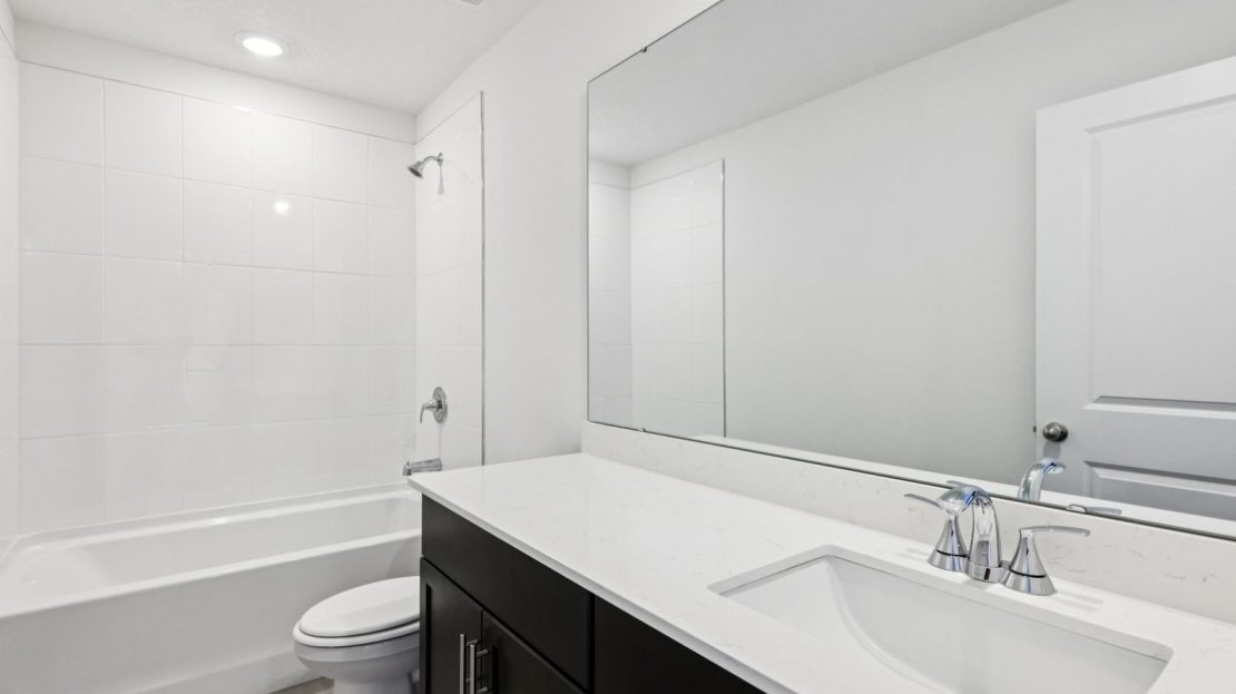 Primrose model in Lady Lake