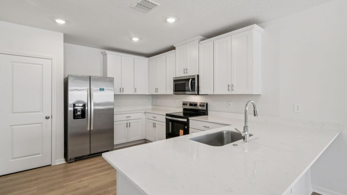 Sawyer model in Ormond Beach