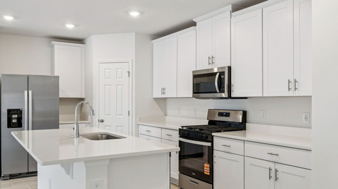 Foxglove model in Leesburg