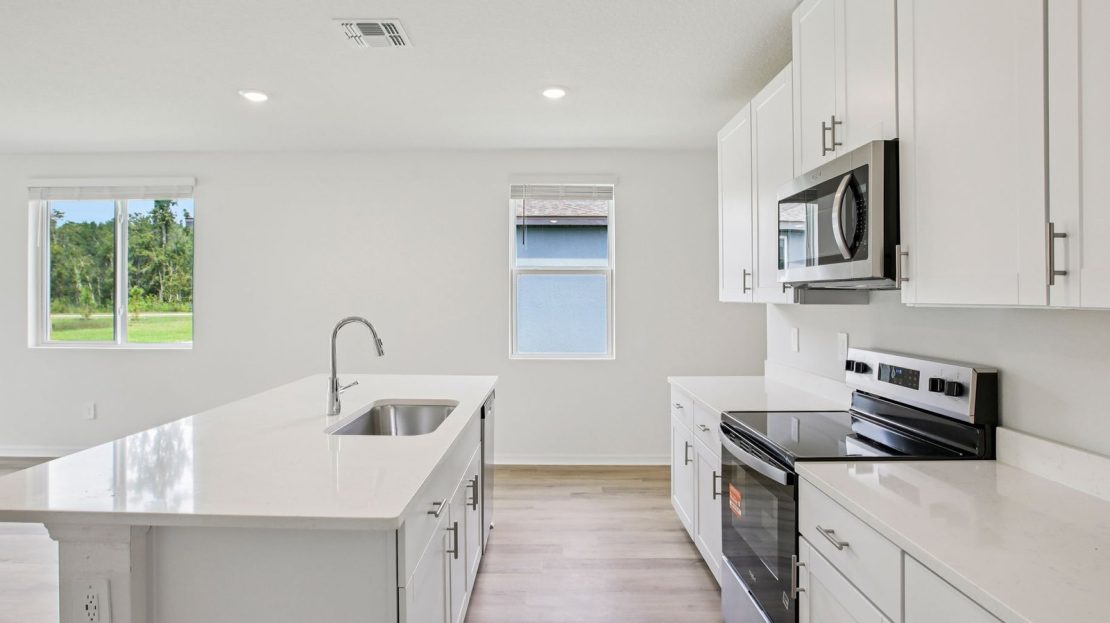 Acadia model in Bartow