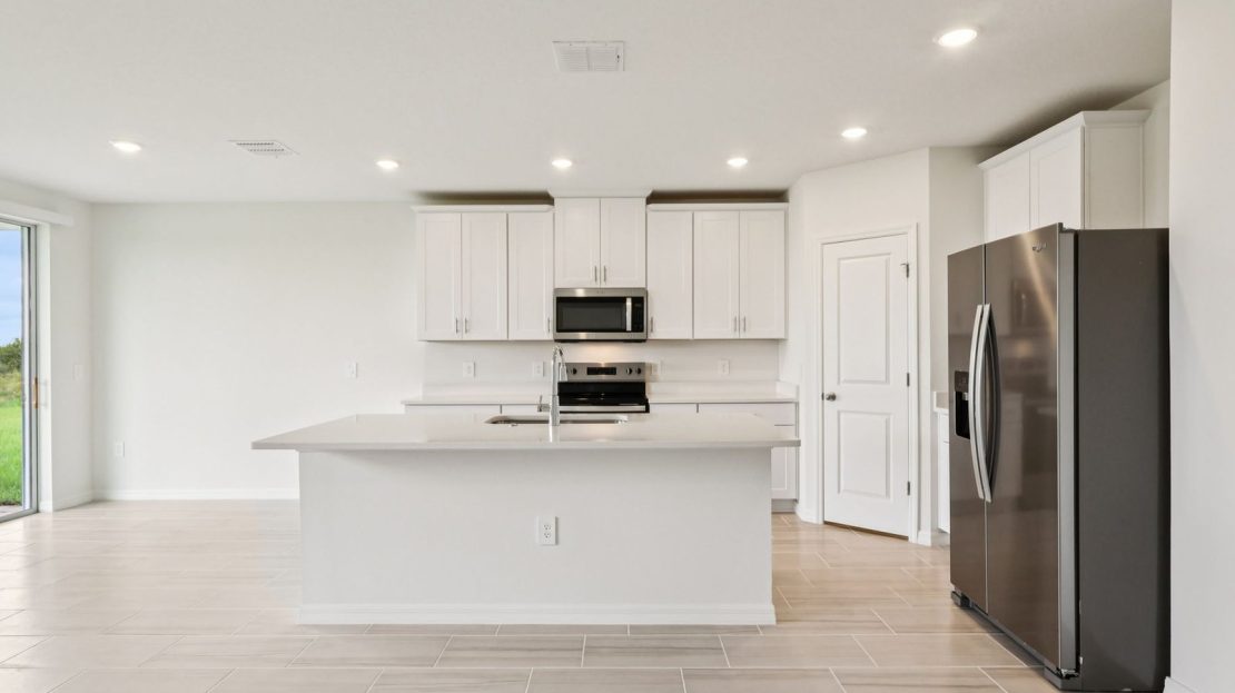 Hibiscus model in Lake Hamilton