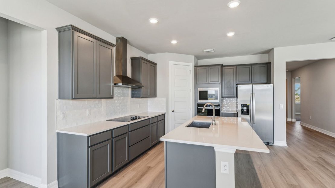 Crescent Lakes - Signature Series-Cardinal Model