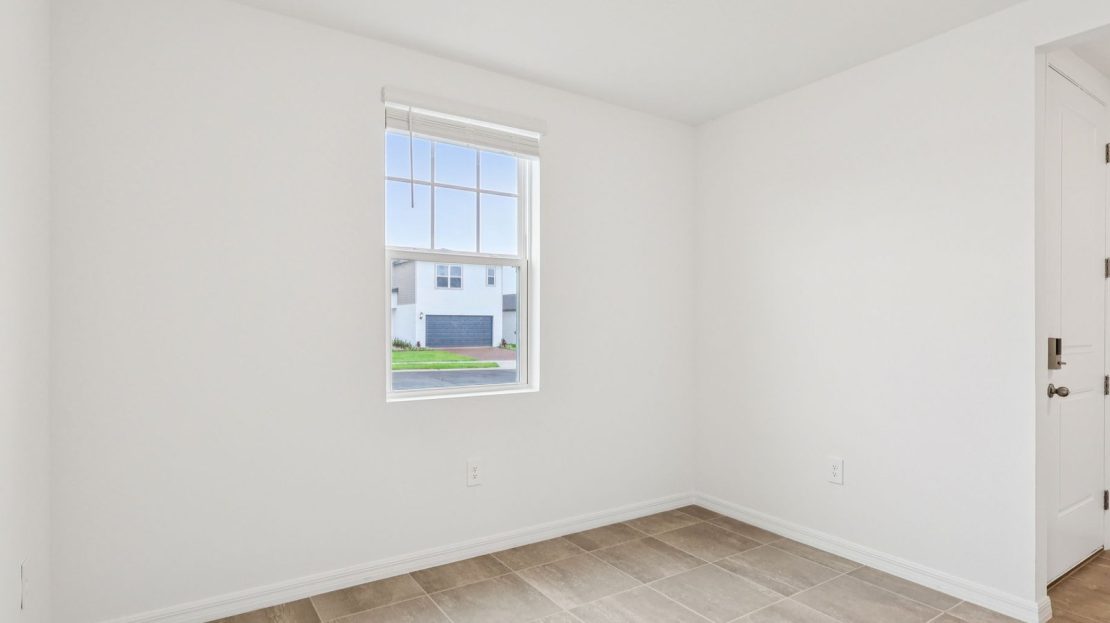 Hamilton Bluff - Signature Series-Daphne Model