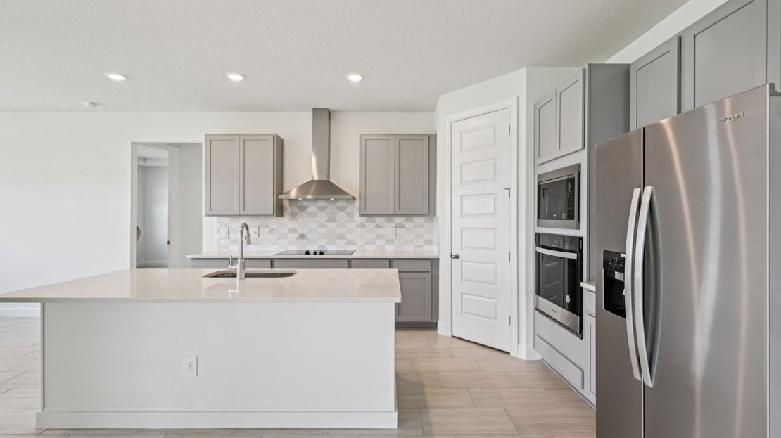 Coral model in Vero Beach