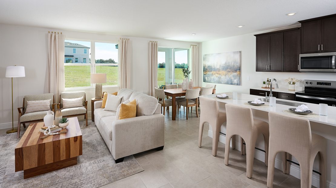 Hibiscus model in Lady Lake