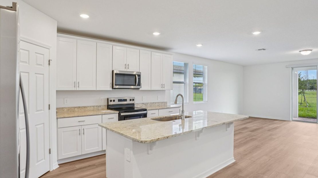 Violet model in St. Cloud