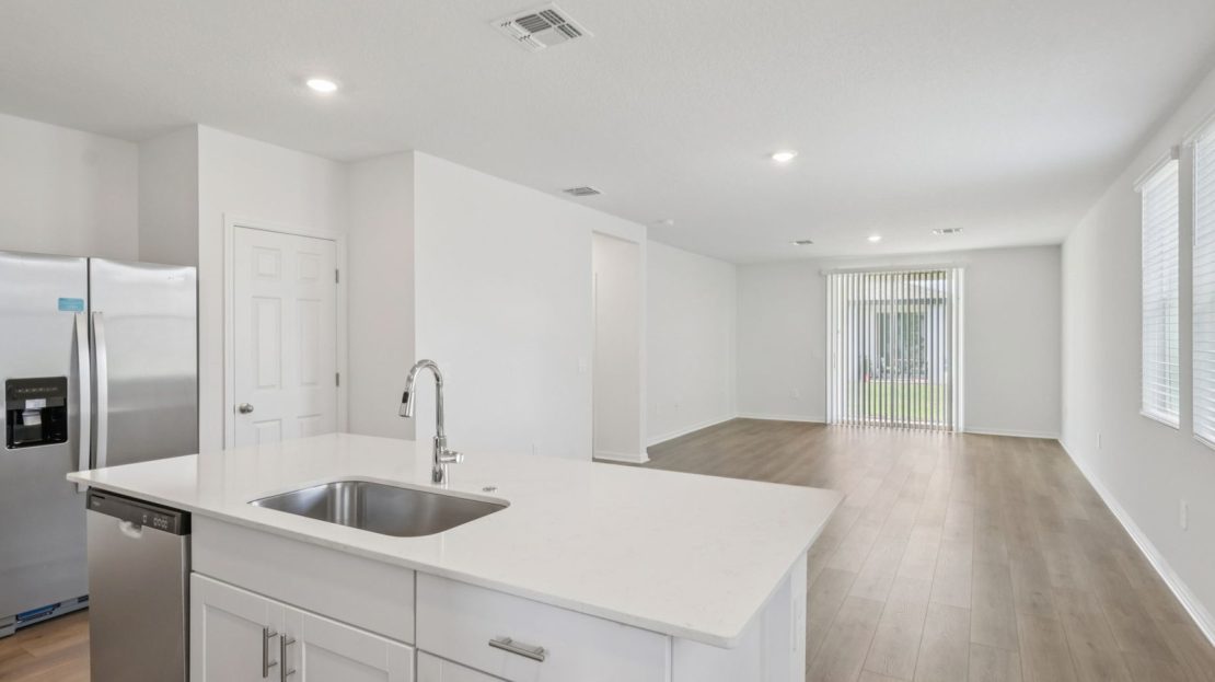 Acadia model in Lake Alfred