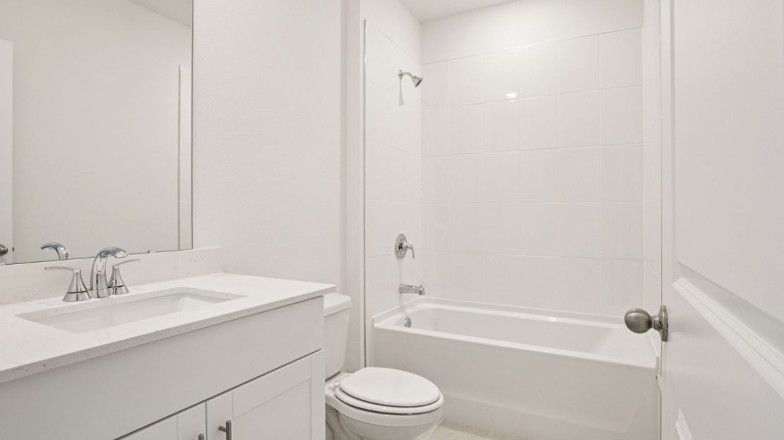 Hibiscus model in Lady Lake