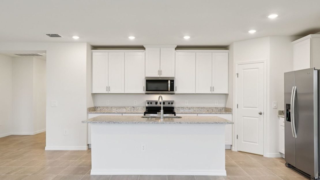 Foxglove model in Lake Hamilton