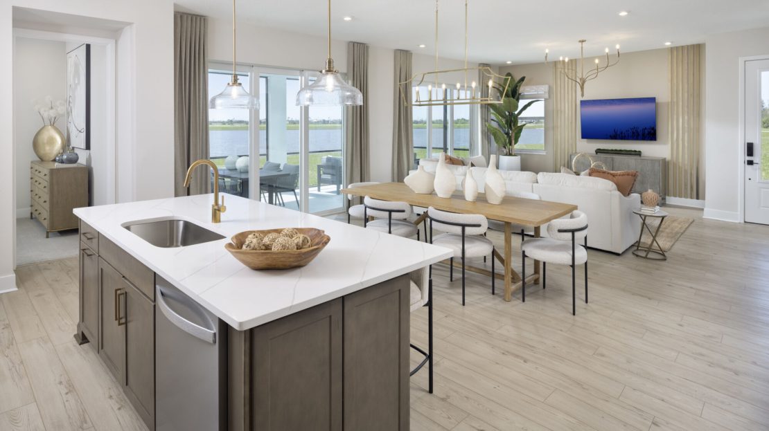 Acacia model in Venice