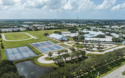 Lakeview Crossing – Tradition Series Sarasota Florida