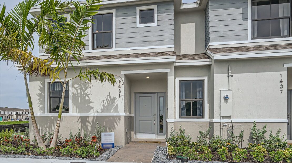 Archer model in Florida City