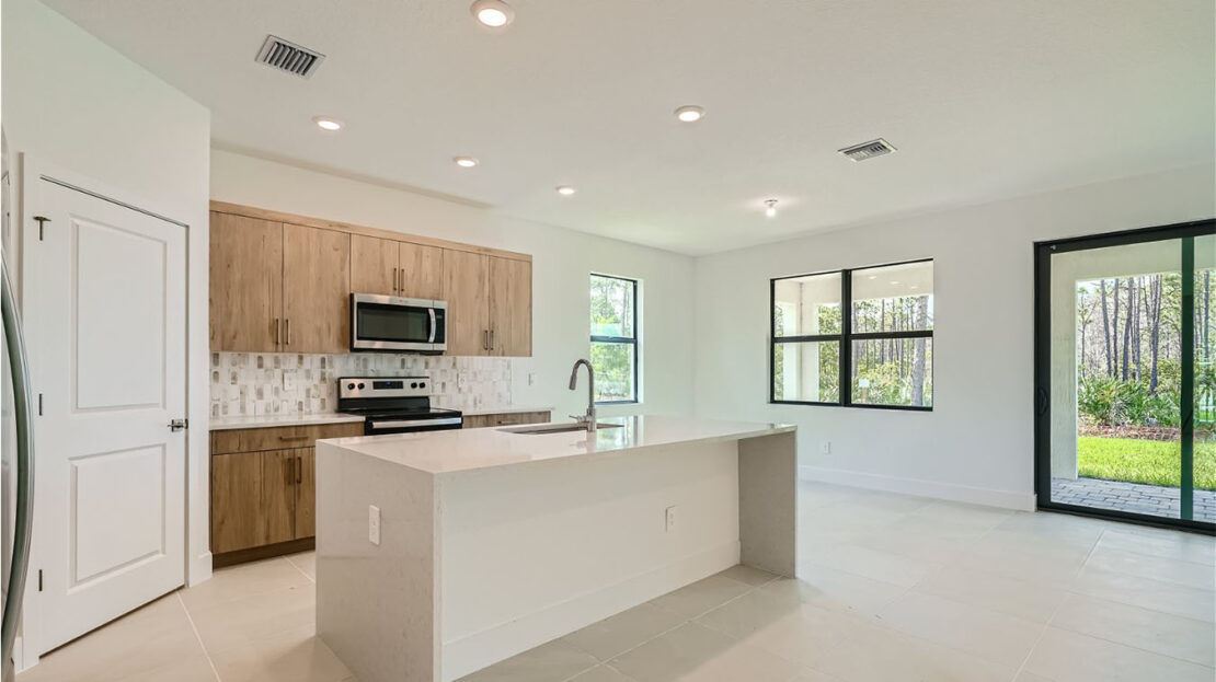 Avon model in Stuart