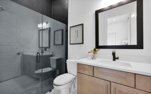 Livingston II Grande Model