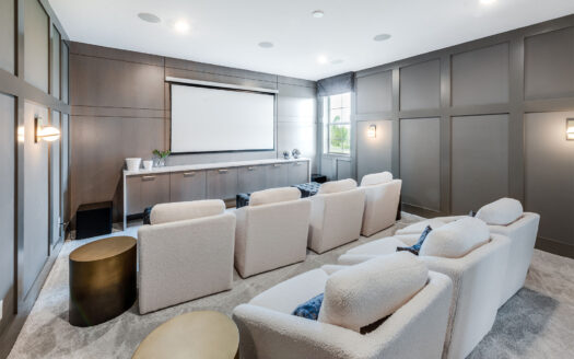 Livingston Grande Model