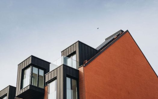 Infographic: The process of buying a newly built townhome is almost identical to the process of buying a new construction detached home.