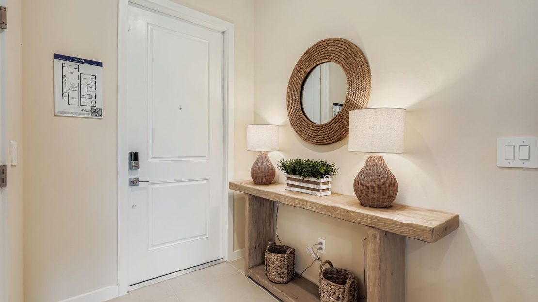 Bondi model in Royal Palm Beach