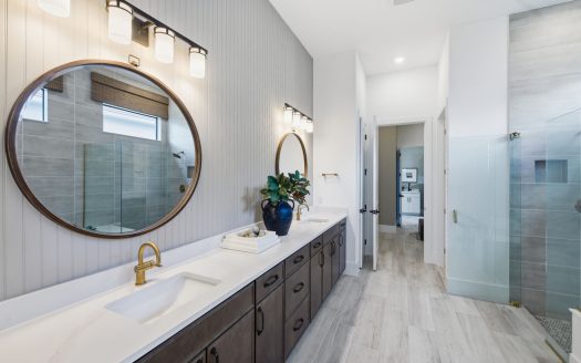 Aventura Model